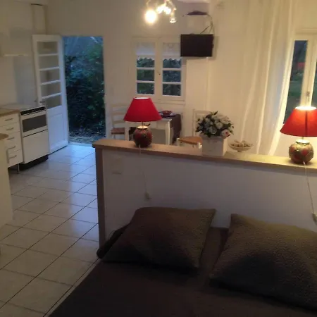 10 Pers - Piscine - Βίλα